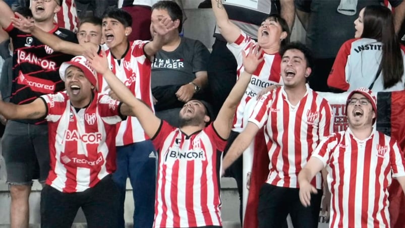 Los hinchas de Instituto presentes en el clásico ante Talleres. Foto: Lucio Casalla / ElDoce.tv.