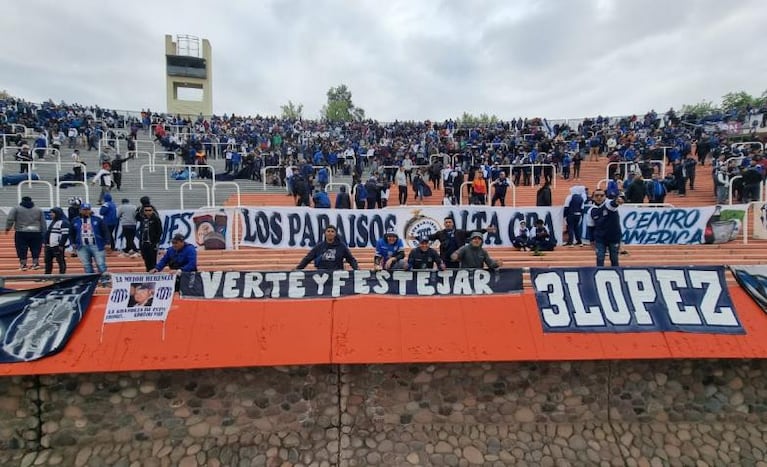 Los hinchas de Talleres volverán a copar Mendoza. Foto: Lucio Casalla/El Doce.
