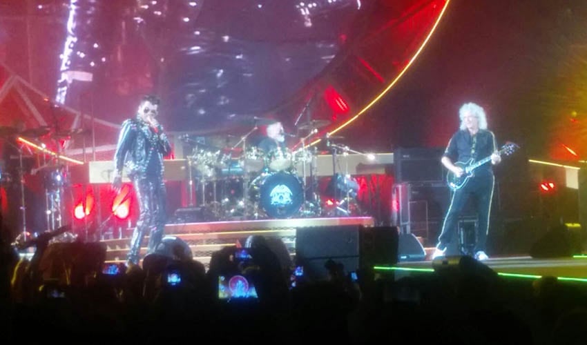 Los integrantes de Queen y Adam Lambert dieron un show para el recuerdo. Foto: Silvia Pérez Ruiz / ElDoce.tv.