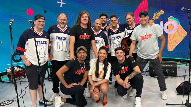 Los integrantes de Track 1 se divirtieron a lo grande en la previa de su show en el Estadio del Centro.