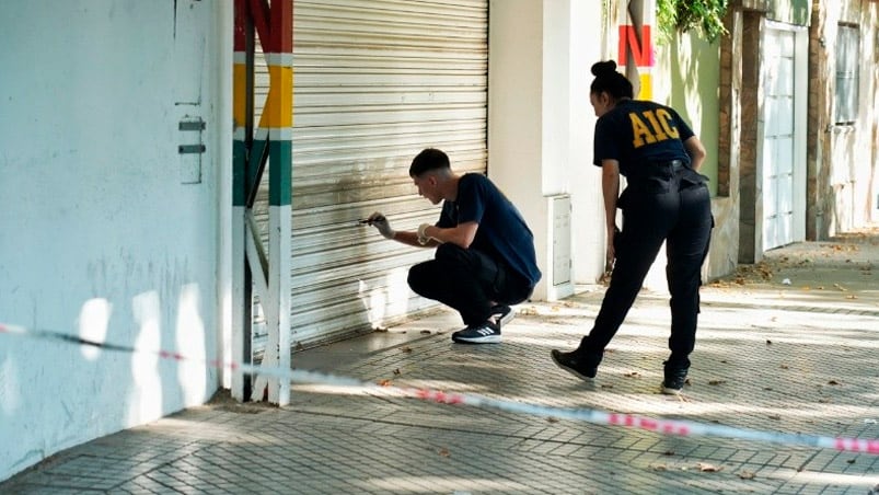 Los investigadores contaron 14 disparos contra el supermercado. Foto: Rosario 3.