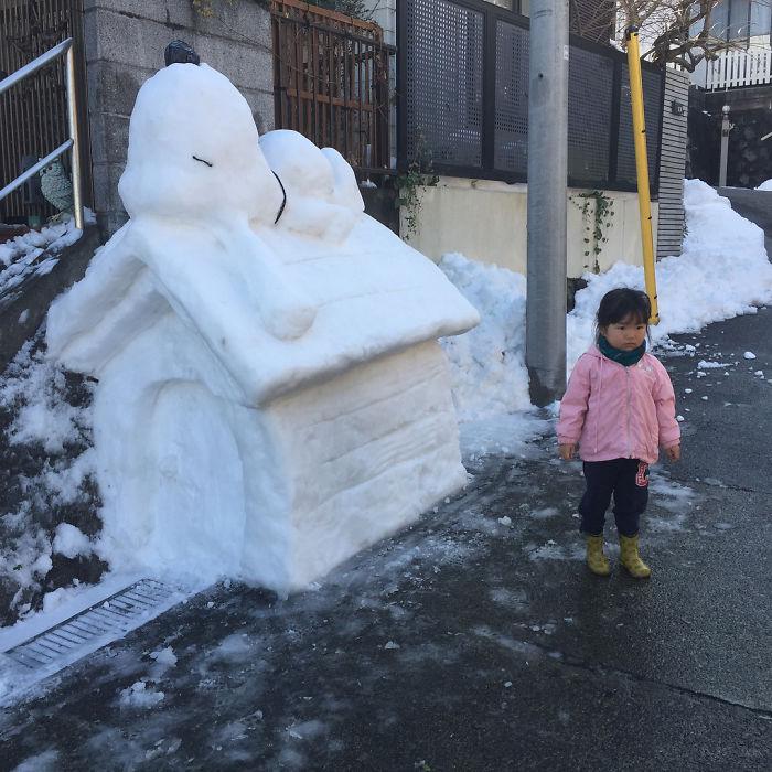 Los japoneses aprovecharon la nevada para hacer las obras más increíbles.