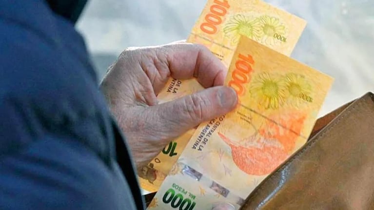 Los jubilados que cobren la mínima volverán a percibir un bono en febrero.
