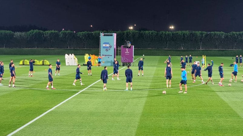 Los jugadores entrenaron por última vez antes del cruce clave. Foto: Lucho Casalla/El Doce