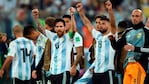 Los jugadores felices por la victoria ante Nigeria.