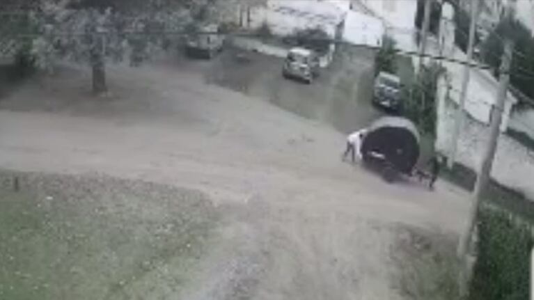 Los ladrones abandonaron el pesado botín y los detuvieron.