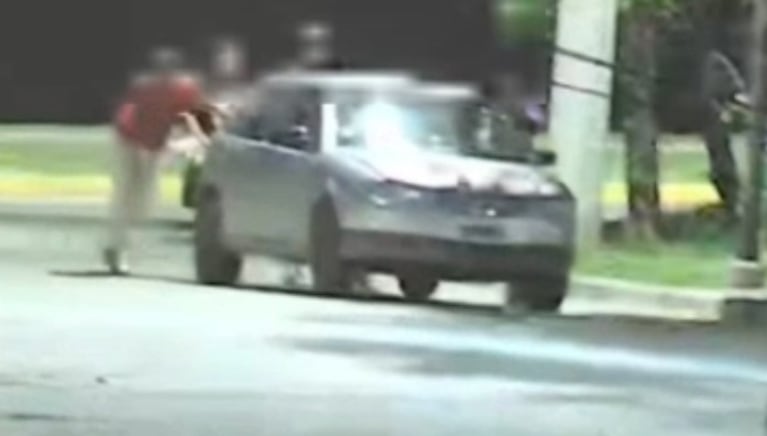 Los ladrones se llevaban el vehículo a pie cuando fueron interceptados por la Policía.