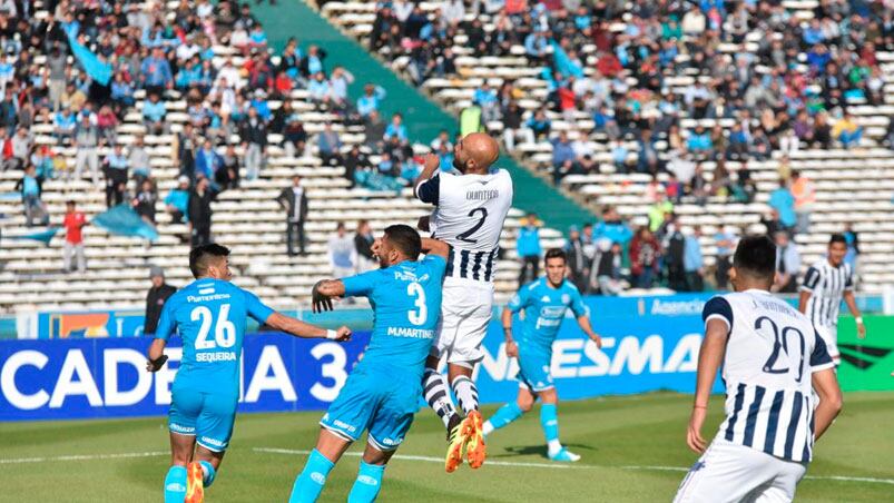 Los máximos rivales de Córdoba se cruzaron antes del inicio de la Superliga. Foto: Lucio Casalla / ElDoce.tv