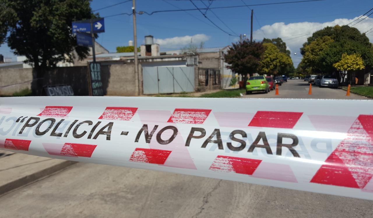 Los menores delincuentes fueron atrapados por los policías a pocas cuadras del lugar del asalto.