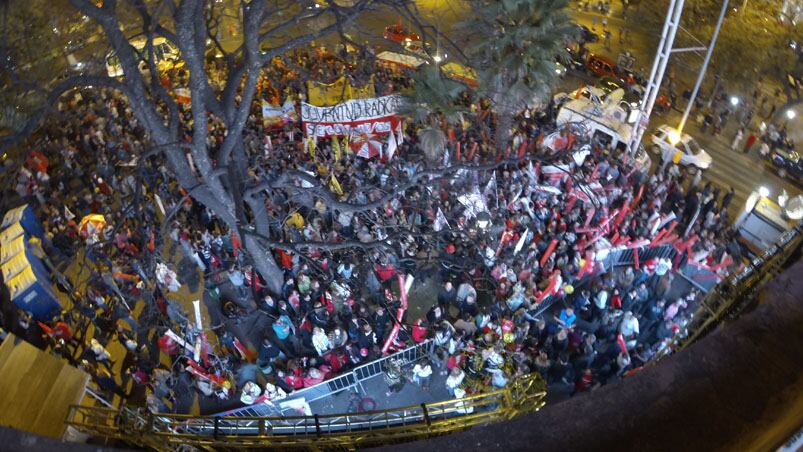 Los militantes radicales y del Pro en el festejo. Foto Lucio Casalla.