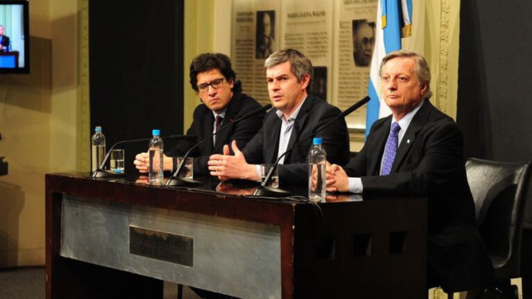 Los ministros de Macri explicaron los cambios.