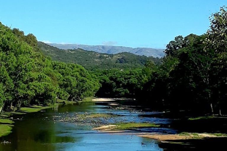 Los Molles, ubicada arriba de Villa Las Rosas en las sierras comechingones, es parte del ejido municipal de la localidad turística.