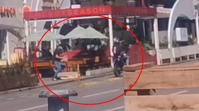 Los motochoros atacaron a plena luz del día en Nueva Córdoba.