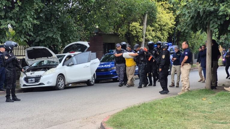 Los naranjitas fueron detenidos en la zona de Ruta 20.