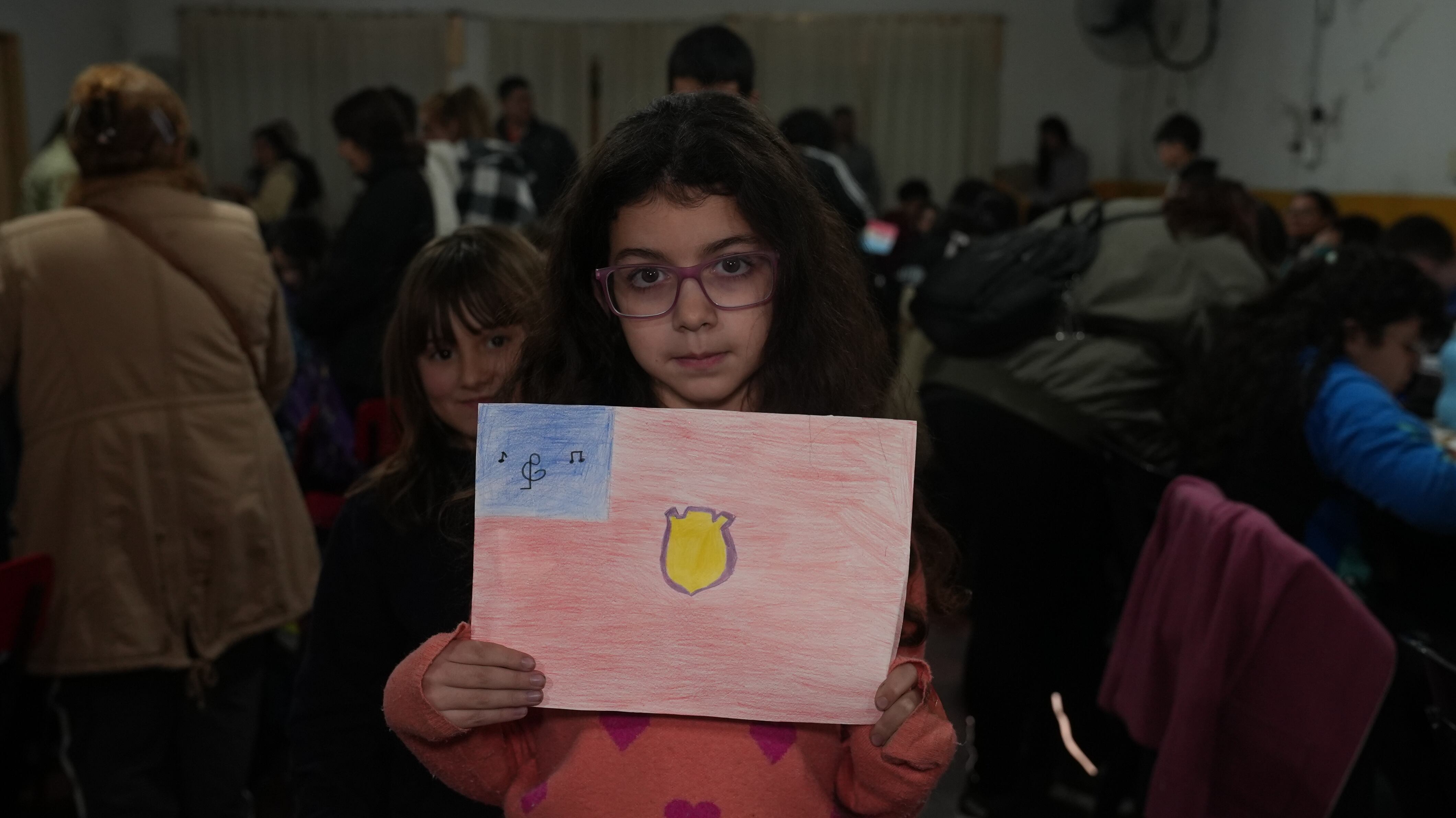 Los niños dejaron sus diseños para la bandera de cuarteto.