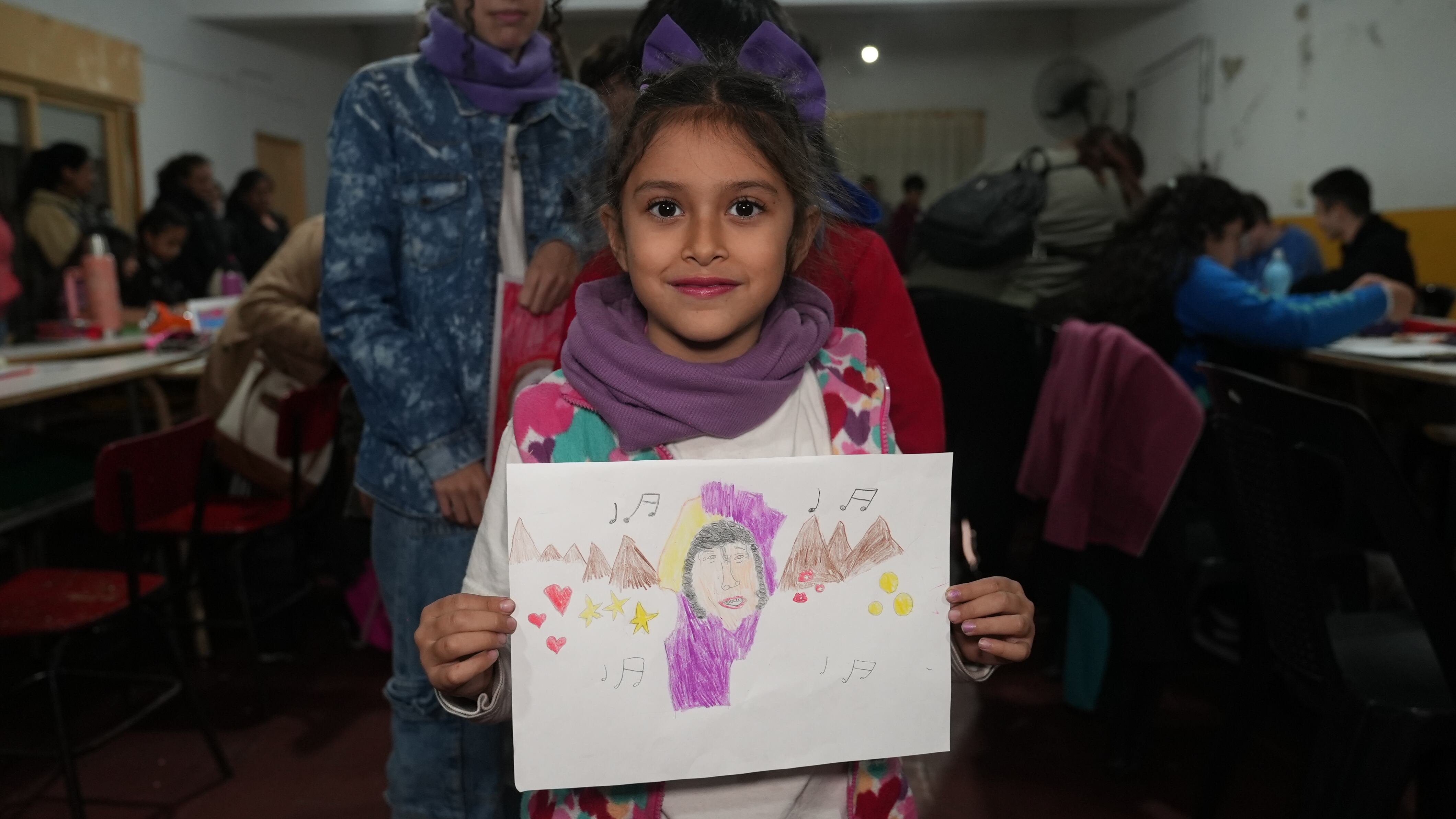 Los niños dejaron sus diseños para la bandera de cuarteto.