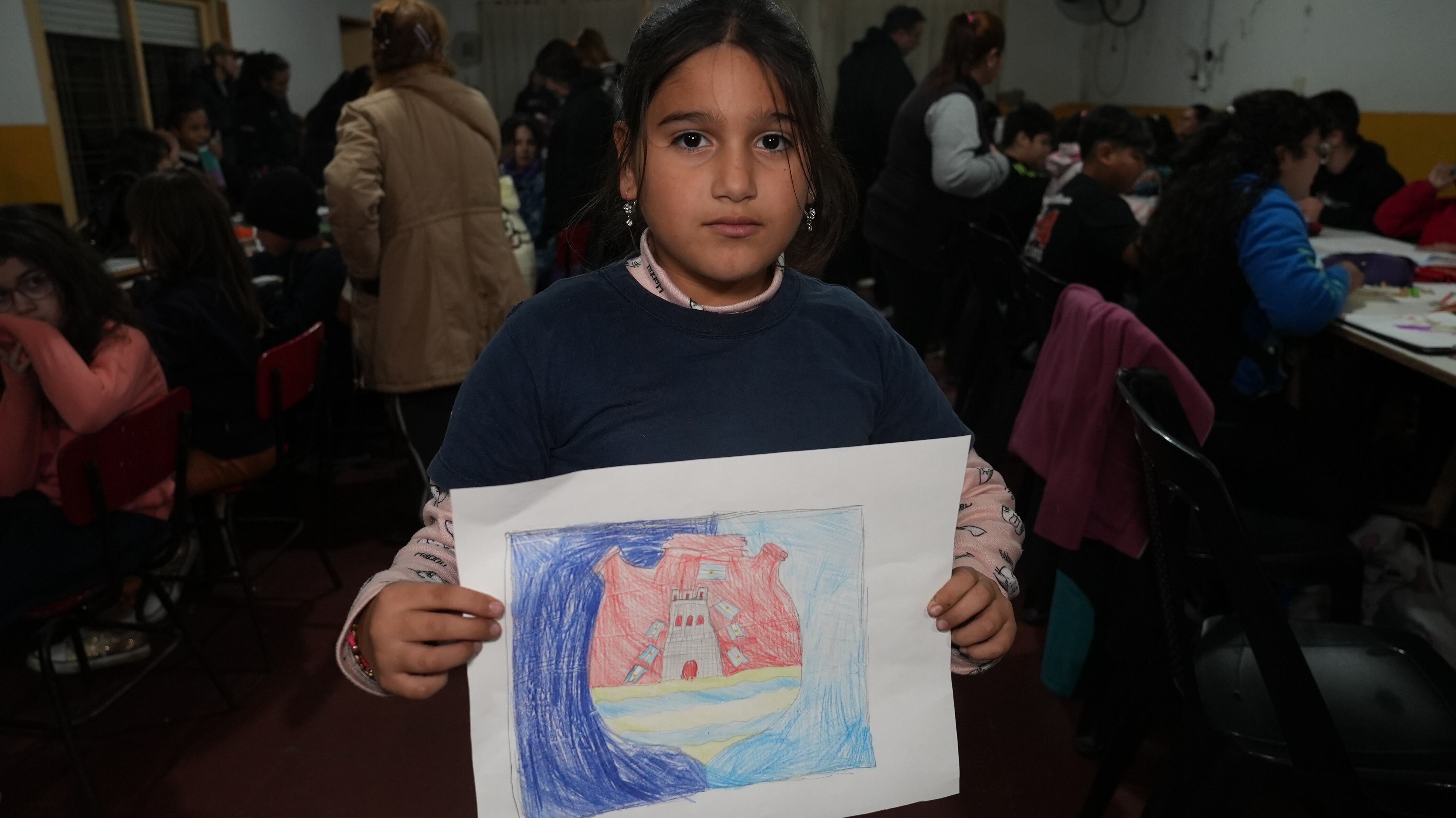 Los niños dejaron sus diseños para la bandera de cuarteto.