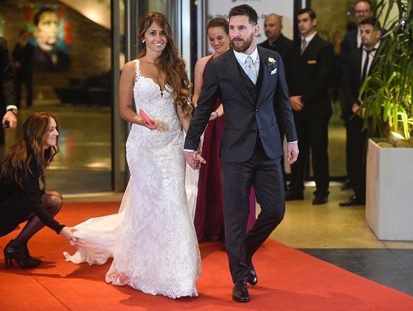 Los novios deslumbraron en la alfombra roja.