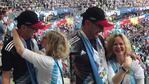 Los novios vivieron su momento más feliz durante el Argentina-Nigeria.