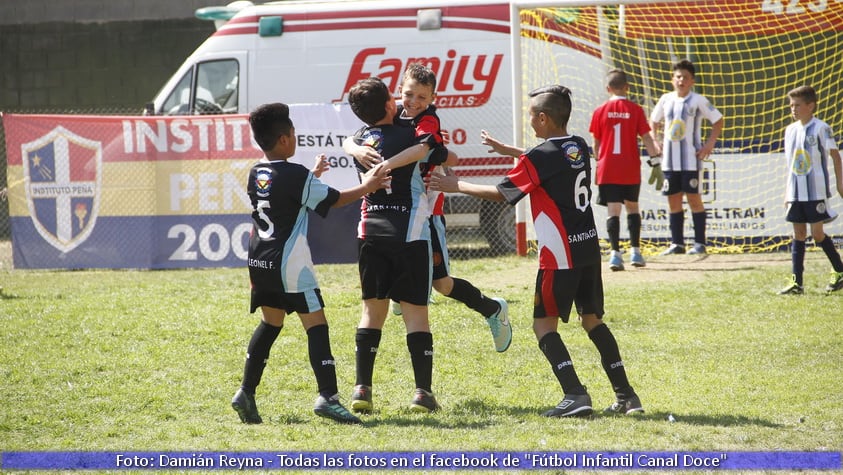 Los octavos de final siguen jugándose con amistad y grandes partidos.