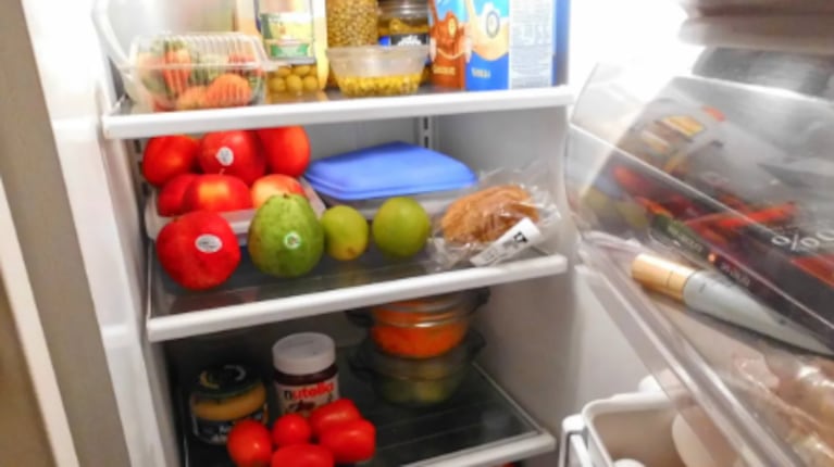 Los olores de las heladeras se juntan por los alimentos.