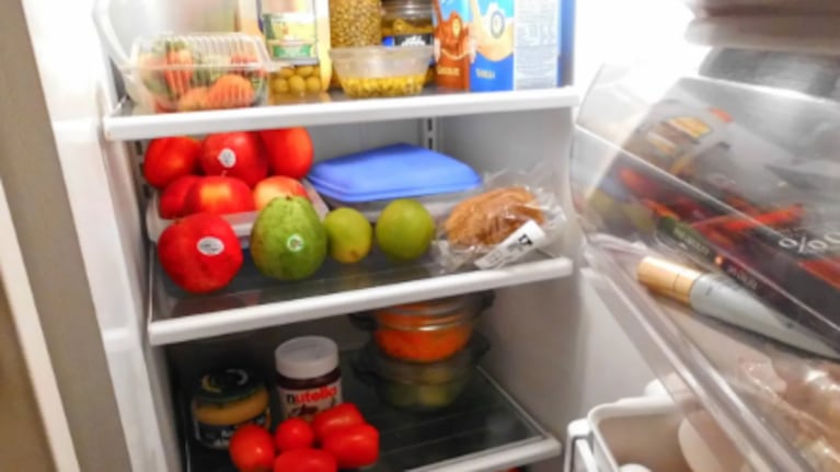 Los olores de las heladeras se juntan por los alimentos.