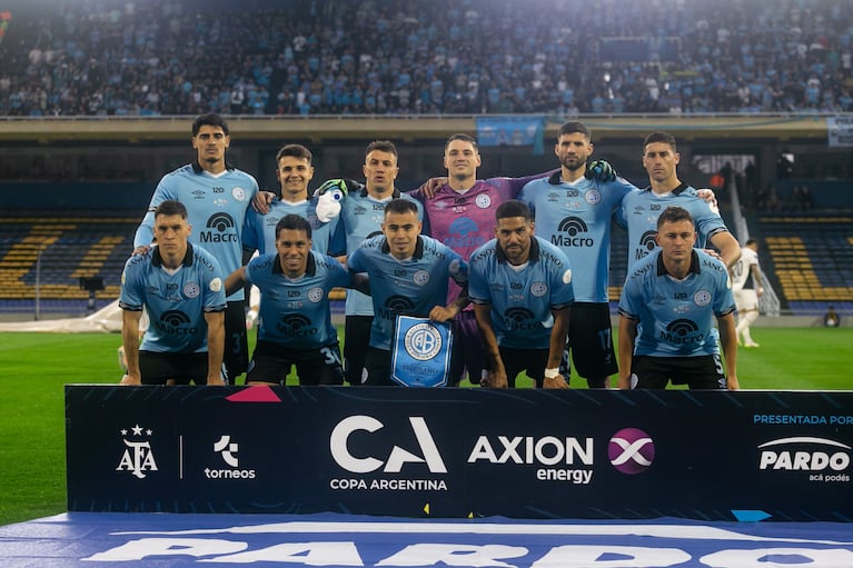 Los once de Belgrano ante Independiente.