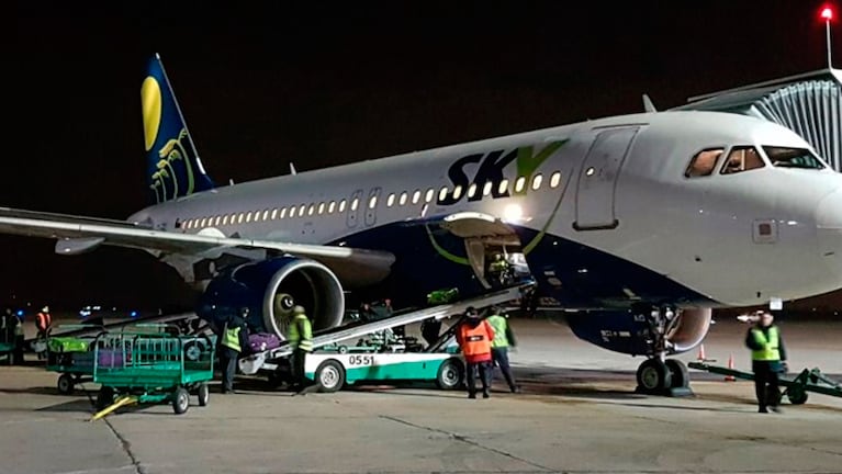 Los pasajeros se pusieron nerviosos por el desperfecto eléctrico del avión de Sky Airline.