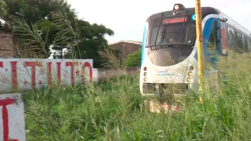 Los paso a nivel, completamente abandonados en Córdoba.