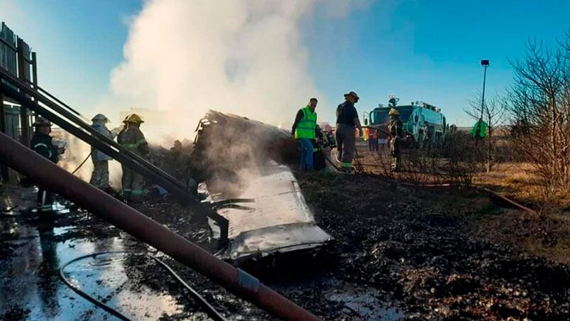 Los pilotos viajaban con una enfermera y un pediatra que también murieron.