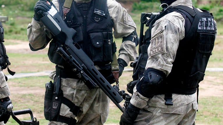 Los policías investigados son del ETER con base en Deán Funes.