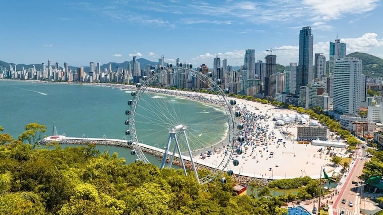 Los precios de la comida y la bebida en las playas de Brasil. 