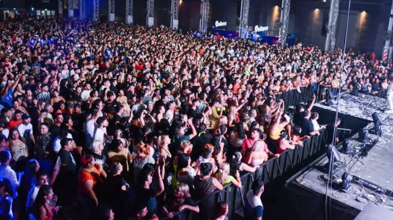 Los precios de las bebidas en los bailes de Córdoba: ¿Cuánto cuesta una salida?