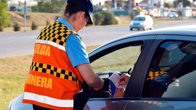 Los precios de las infracciones están regulados en la ley provincial de tránsito de Córdoba.