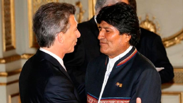 Los presidentes de Argentina y Bolivia, Mauricio Macri y Evo Morales.
