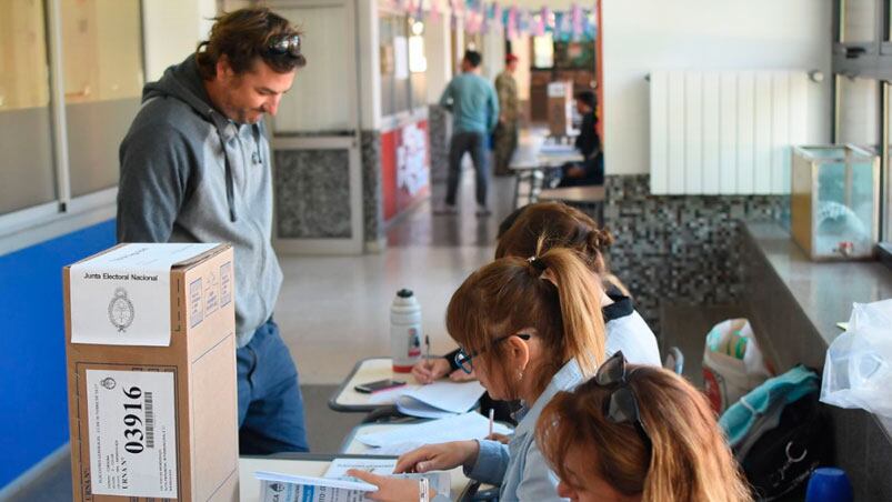 Los primeros datos se darán a conocer pasadas las 21 horas.