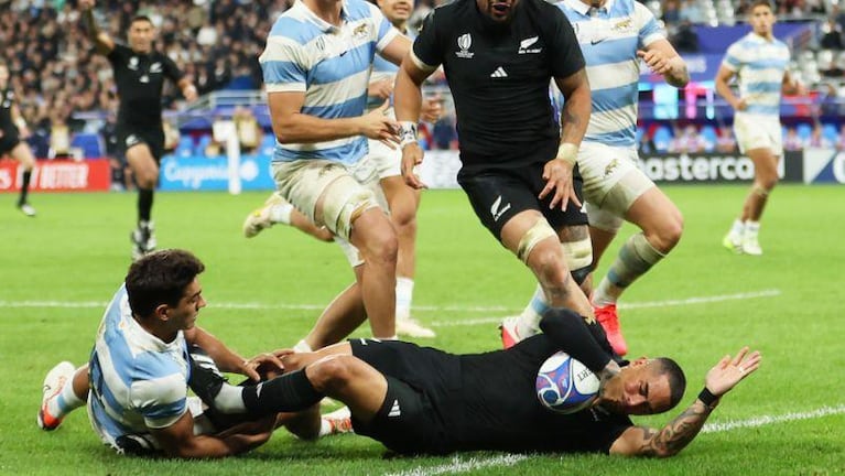 Los Pumas cayeron ante el poderío de los All Blacks en el Mundial de Rugby