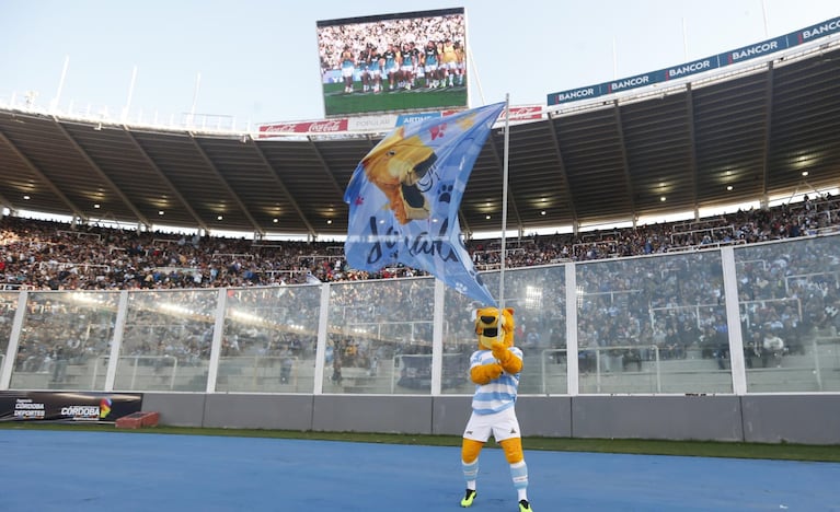 Los Pumas en Córdoba. El equipo argentino en el duelo con los All Blacks en el Kempes.