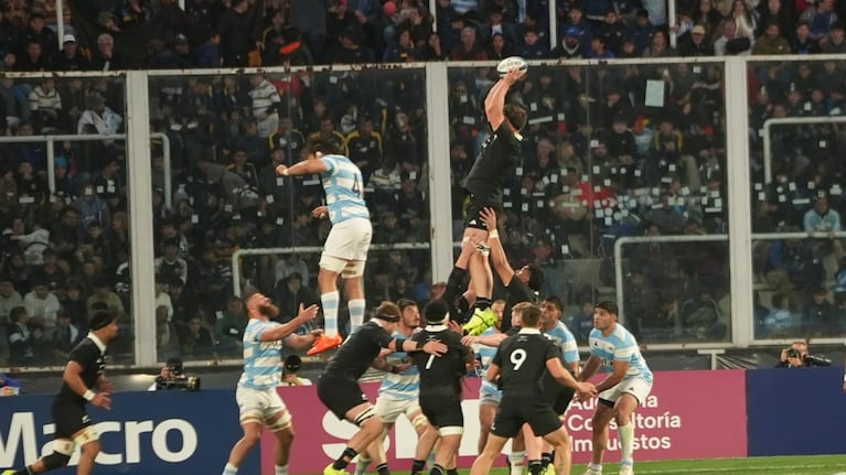 Los Pumas vs All Blacks en el Kempes