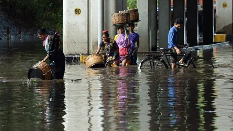 Los rayos mataron a casi 100 personas en la India