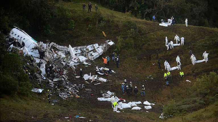 Los restos del avión accidentado en Medellín, Colombia
