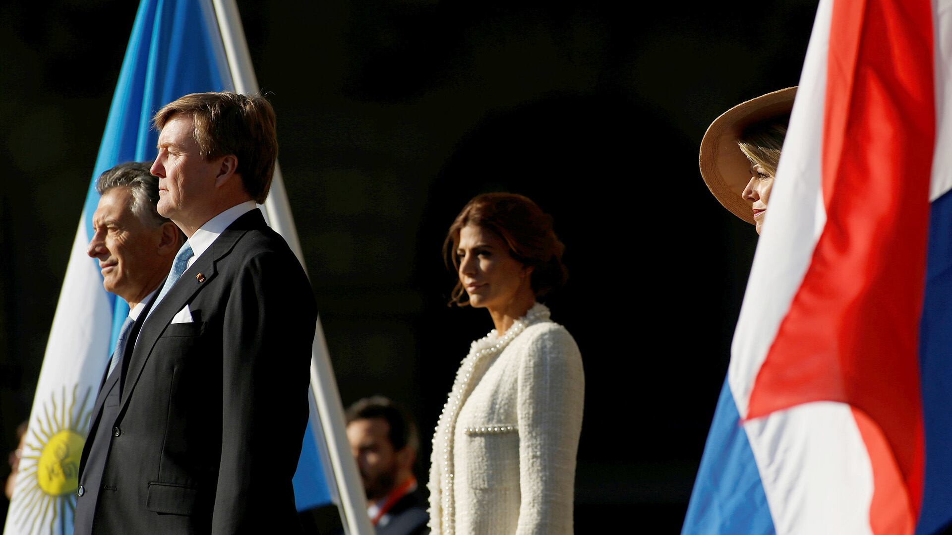 Los reyes de Holanda le dieron la bienvenida oficial a Macri y Awada.