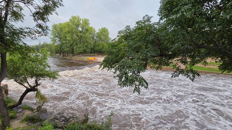 Los ríos de las sierras crecieron a partir de las intensas precipitaciones. (Foto: gentileza Luis Tortolo)