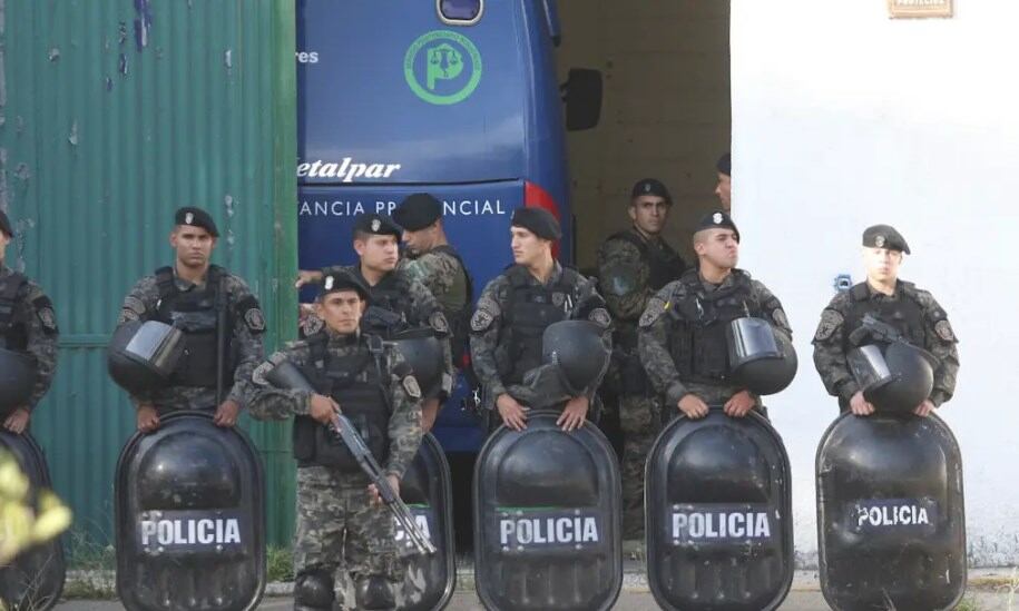 Los rugbiers estuvieron frente al juez el jueves, en medio de un operativo de seguridad y abucheos.