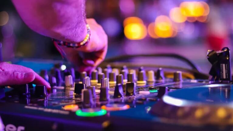 Los salones de fiesta podrán pasar música sin pagar.