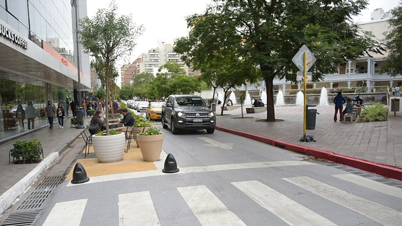 Los servicios se encuentran restringidos por el feriado.