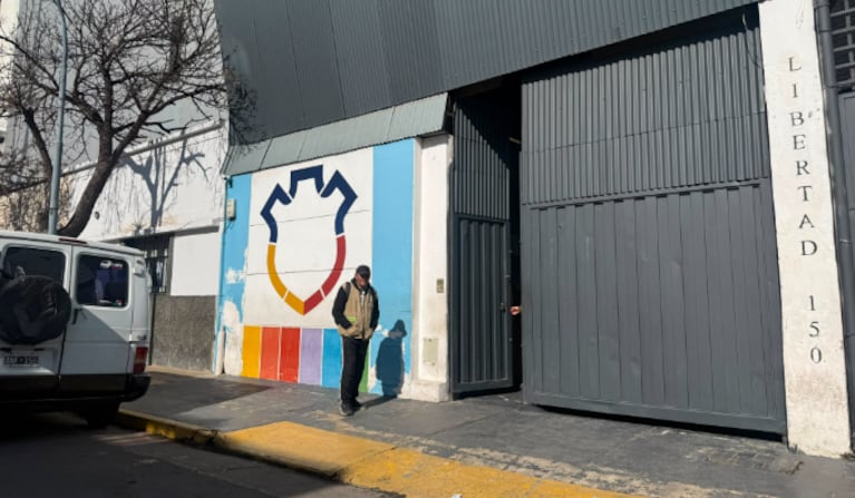 Los servidores urbanos reclaman por requisitos que les impusieron tras el femicidio de Agostina.