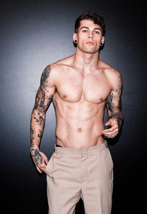 Los tatuajes, la clave moderna para la seducción.