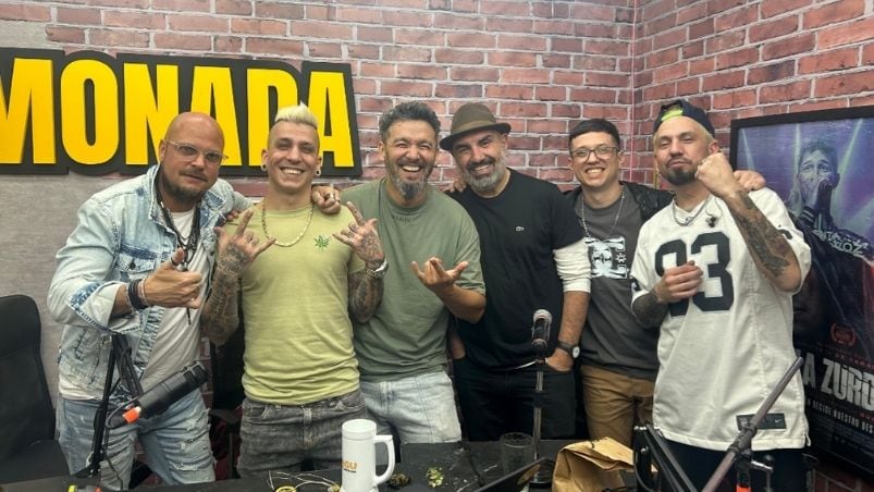 Los Tekis y Monada juntos en el streaming.