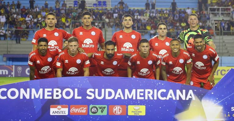 Los titulares de Belgrano ante Delfín.